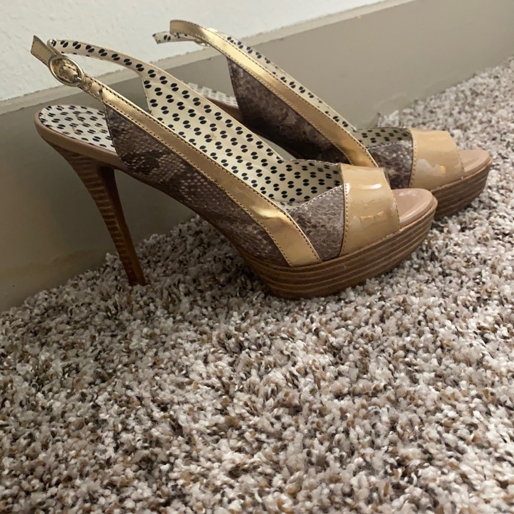 Jessica Simpson High heels